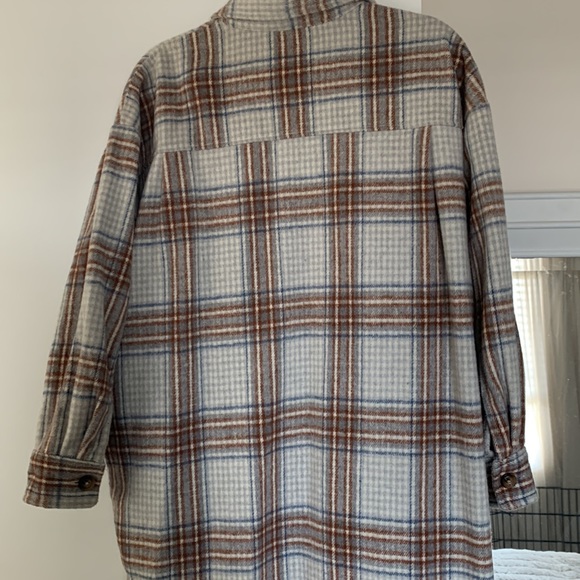 Oversized long plaid shacket - Picture 6 of 7